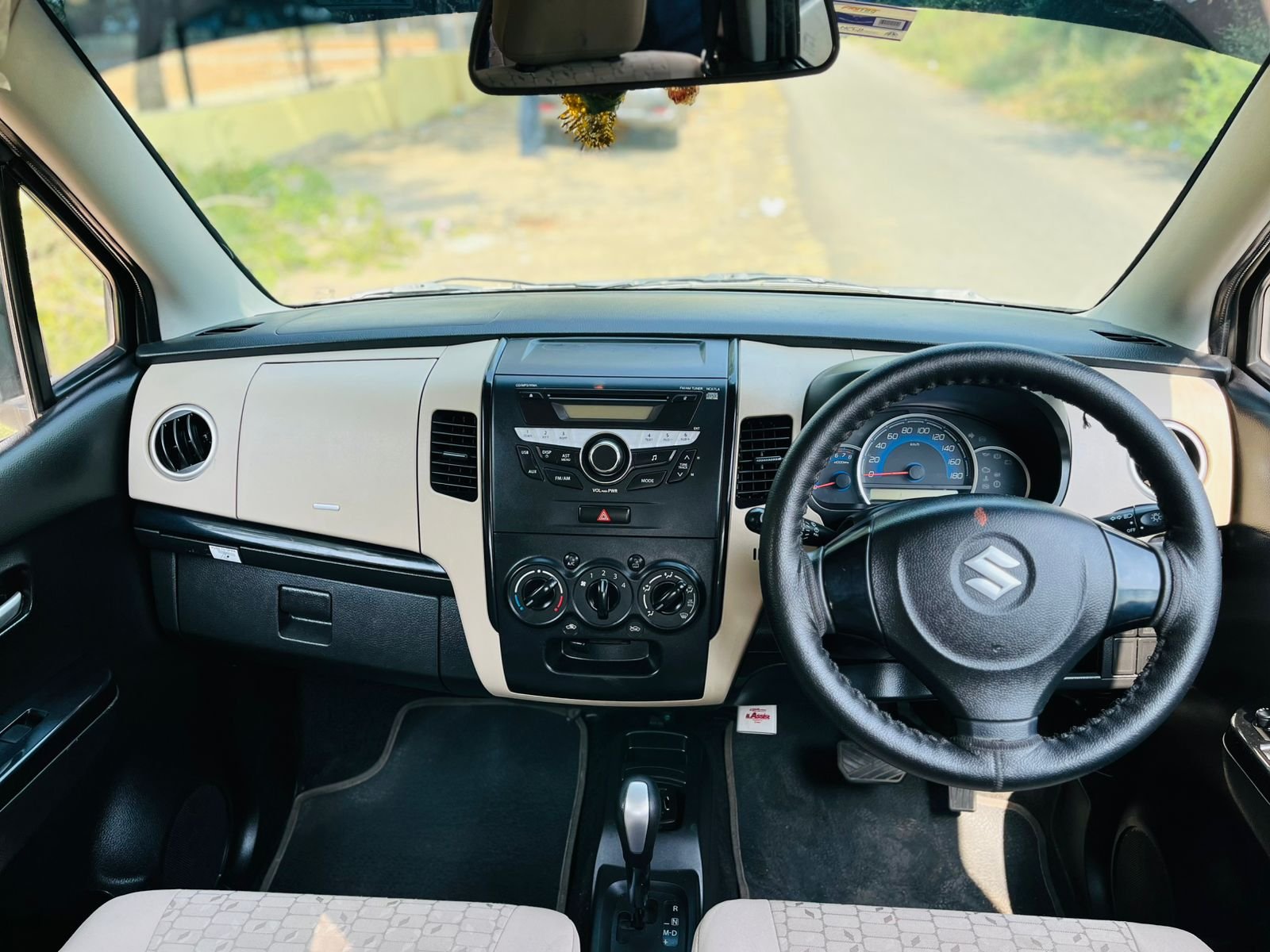 
								Wagon R Vxi AGS (AUTOGEAR) full									
