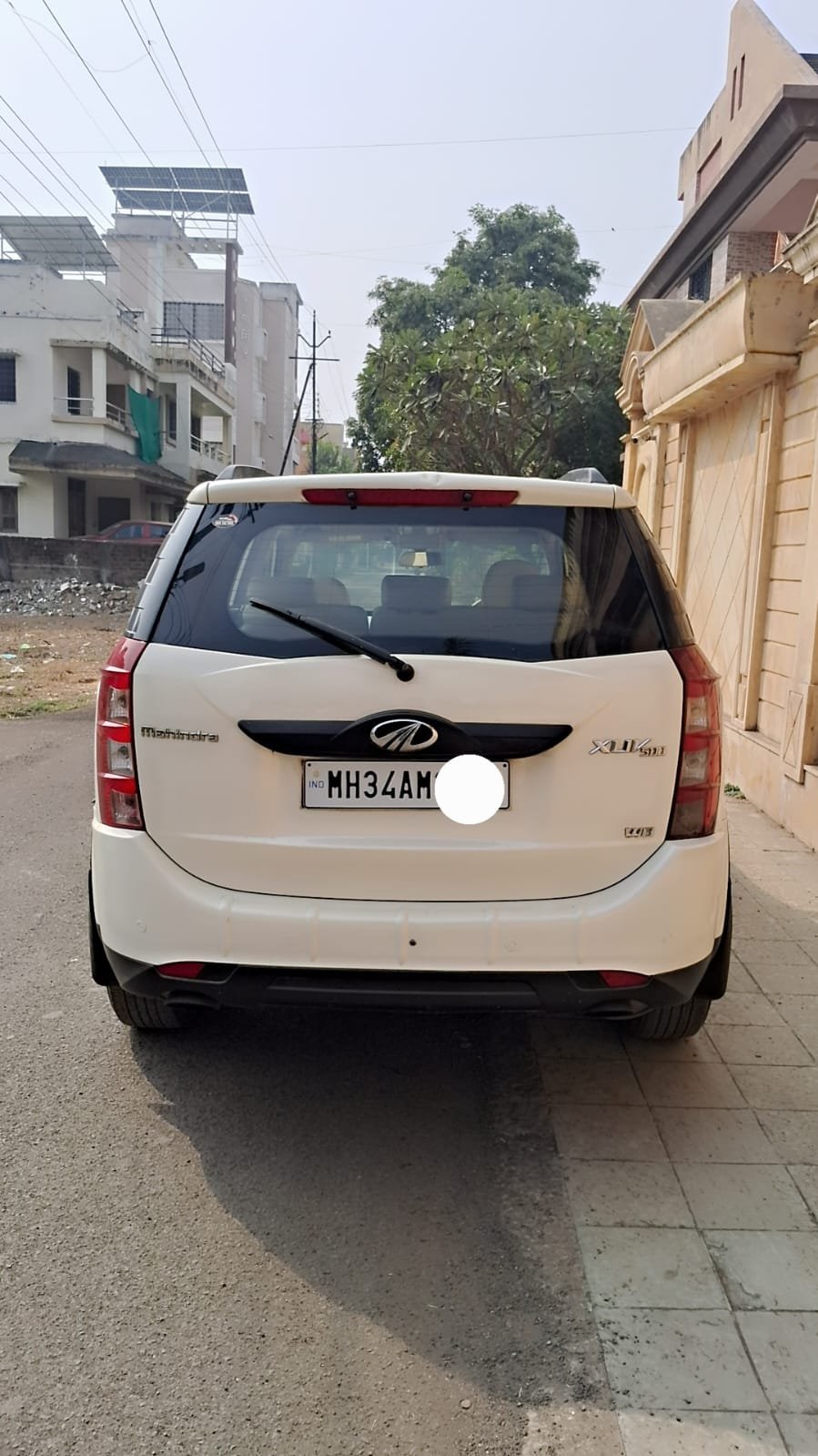 
								XUV 500 full									