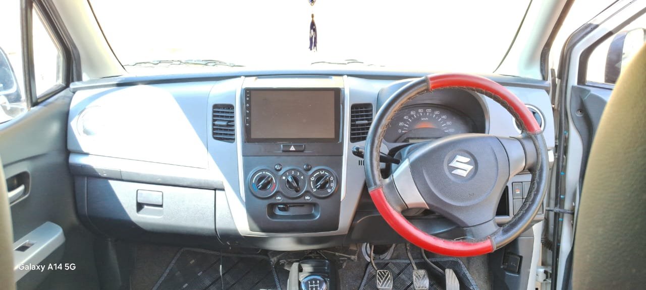 
								Maruti Suzuki Wagon R LXi full									
