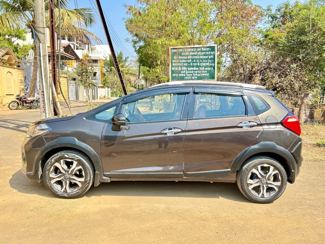 
								Honda WR-V VX MT full									