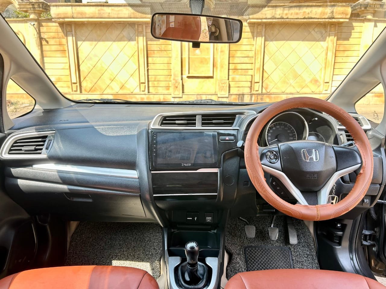 
								Honda WR-V VX MT full									