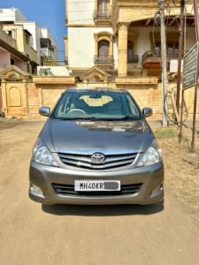 Toyota Innova V 2011