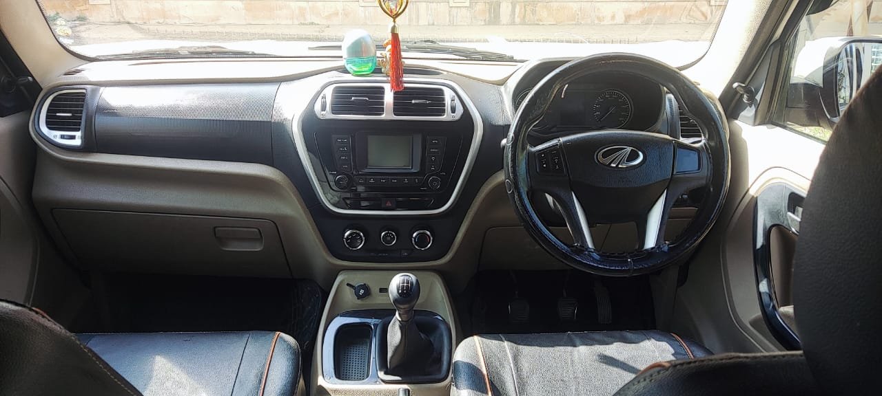 
								Mahindra Bolero Neo N8 7 Seater full									