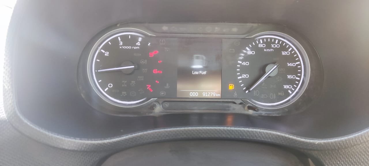 
								Mahindra Bolero Neo N8 7 Seater full									