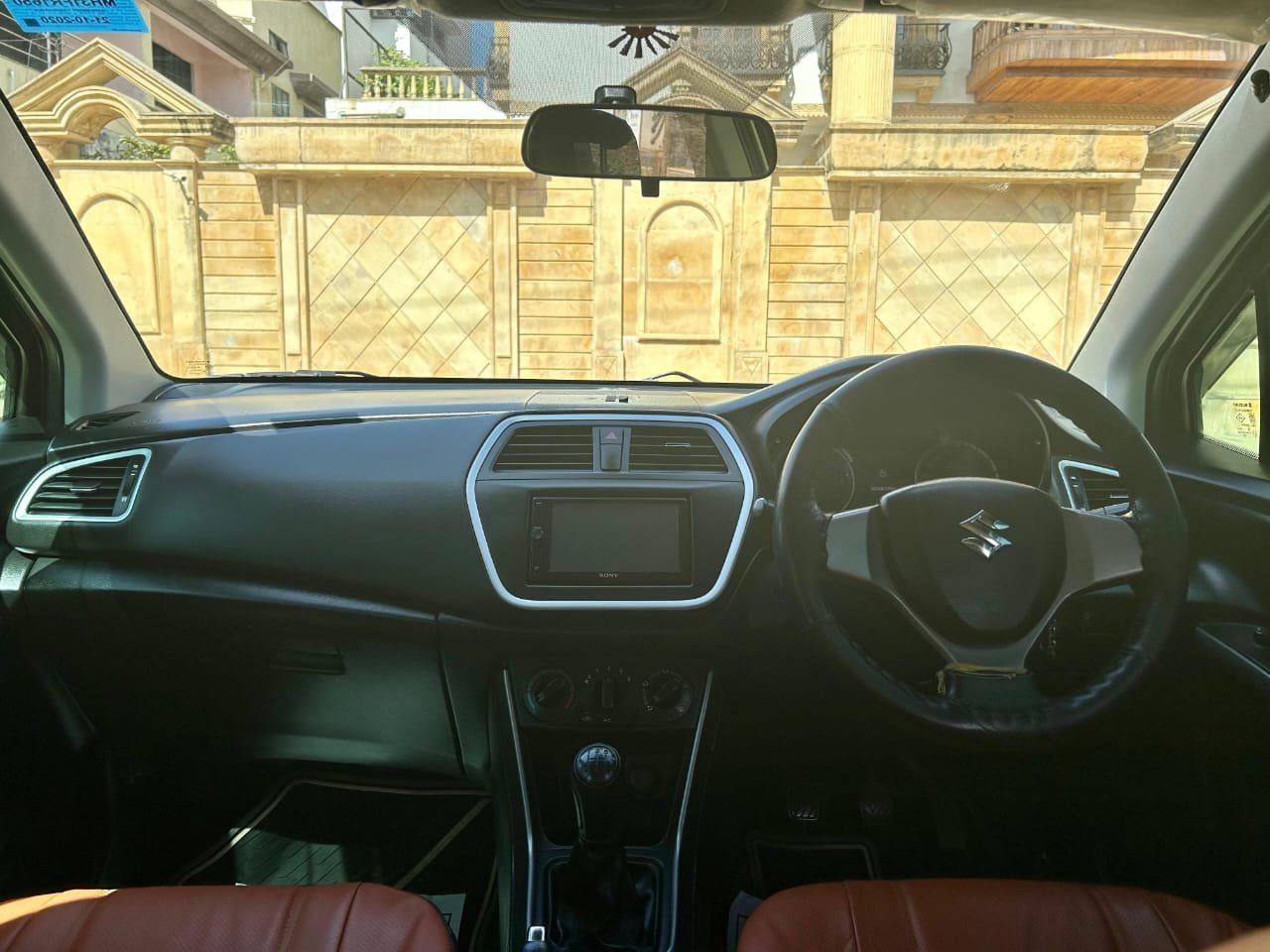 
								Maruti Suzuki S-Cross Smart Hybrid Sigma full									