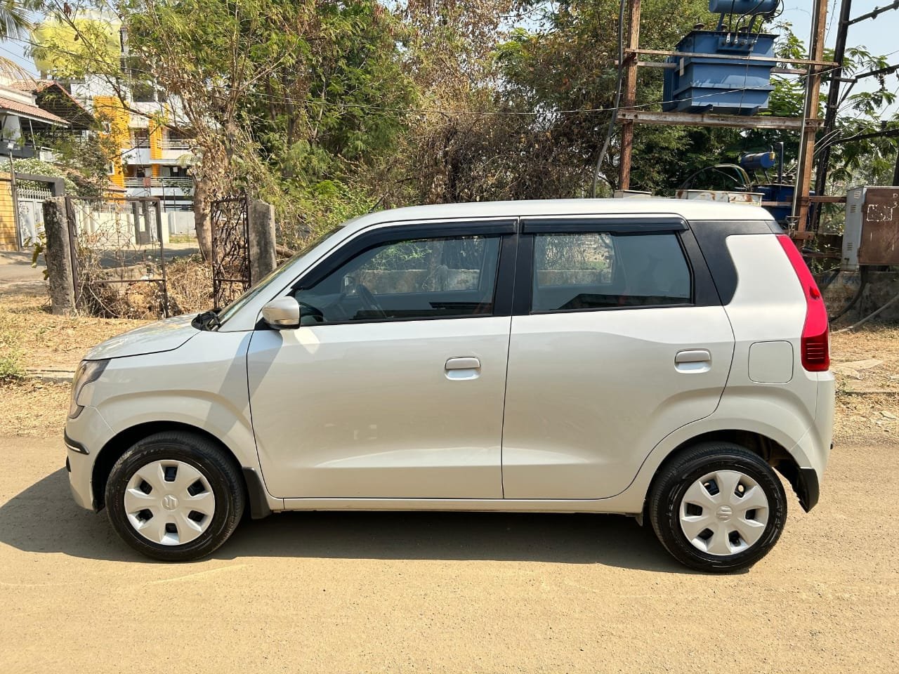 
								Maruti Suzuki Wagon R ZXi 1.2 AGS full									