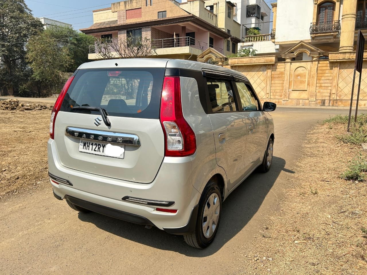 
								Maruti Suzuki Wagon R ZXi 1.2 AGS full									