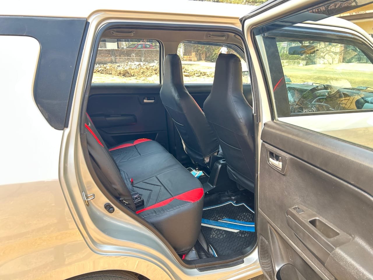 
								Maruti Suzuki Wagon R ZXi 1.2 AGS full									