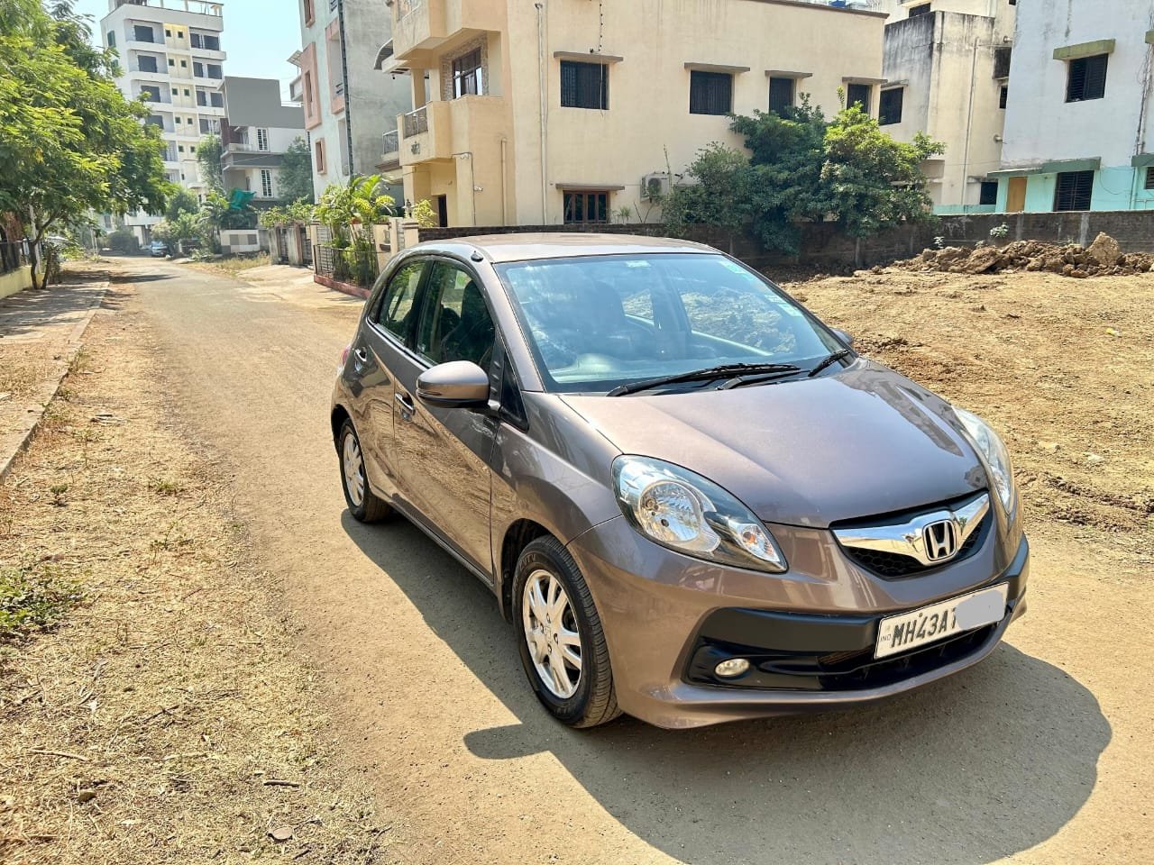 
								Honda Brio 1.2 VX MT full									