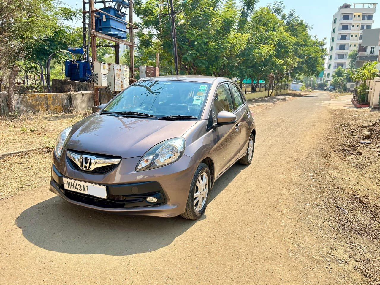 
								Honda Brio 1.2 VX MT full									