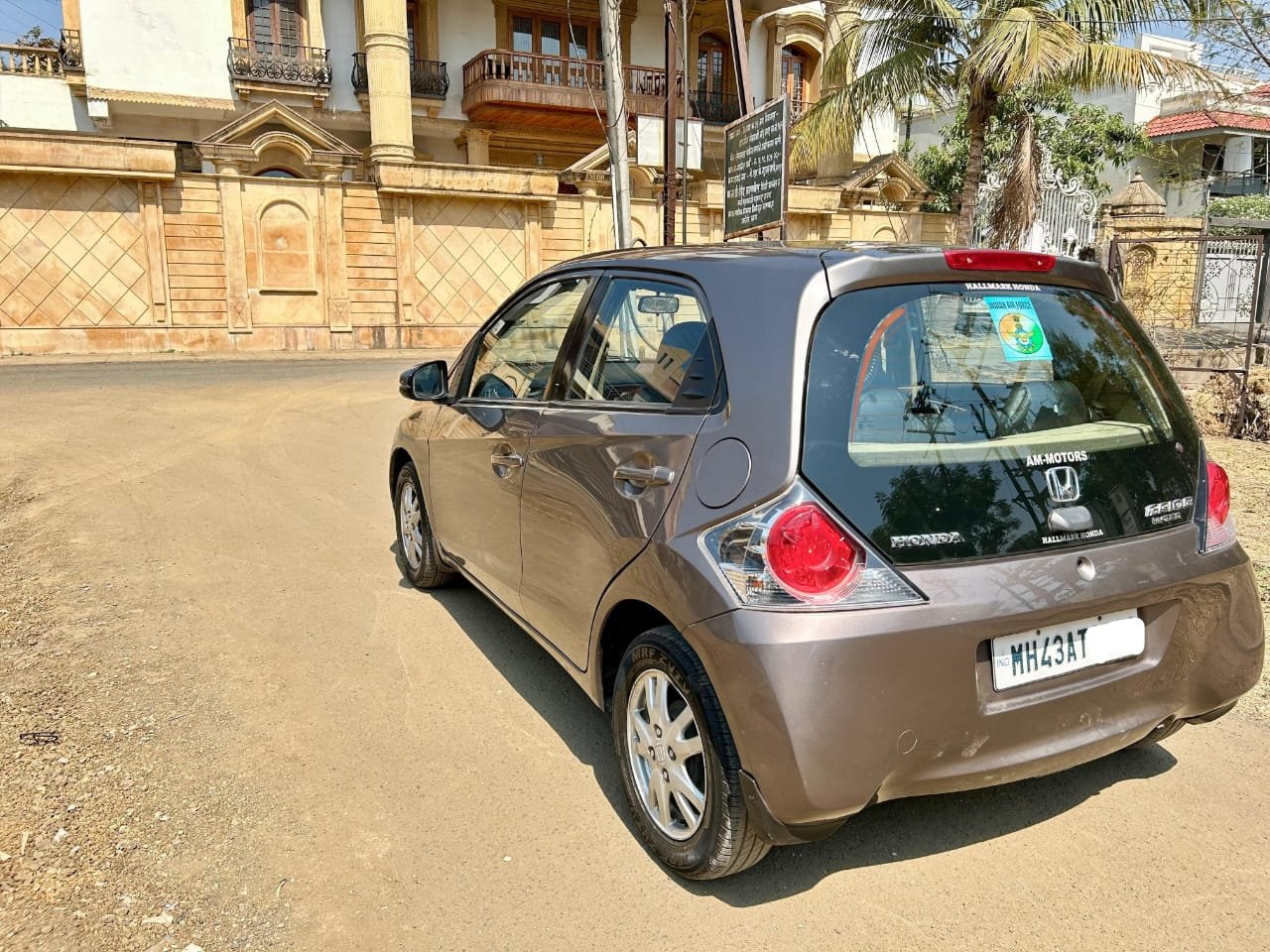 
								Honda Brio 1.2 VX MT full									