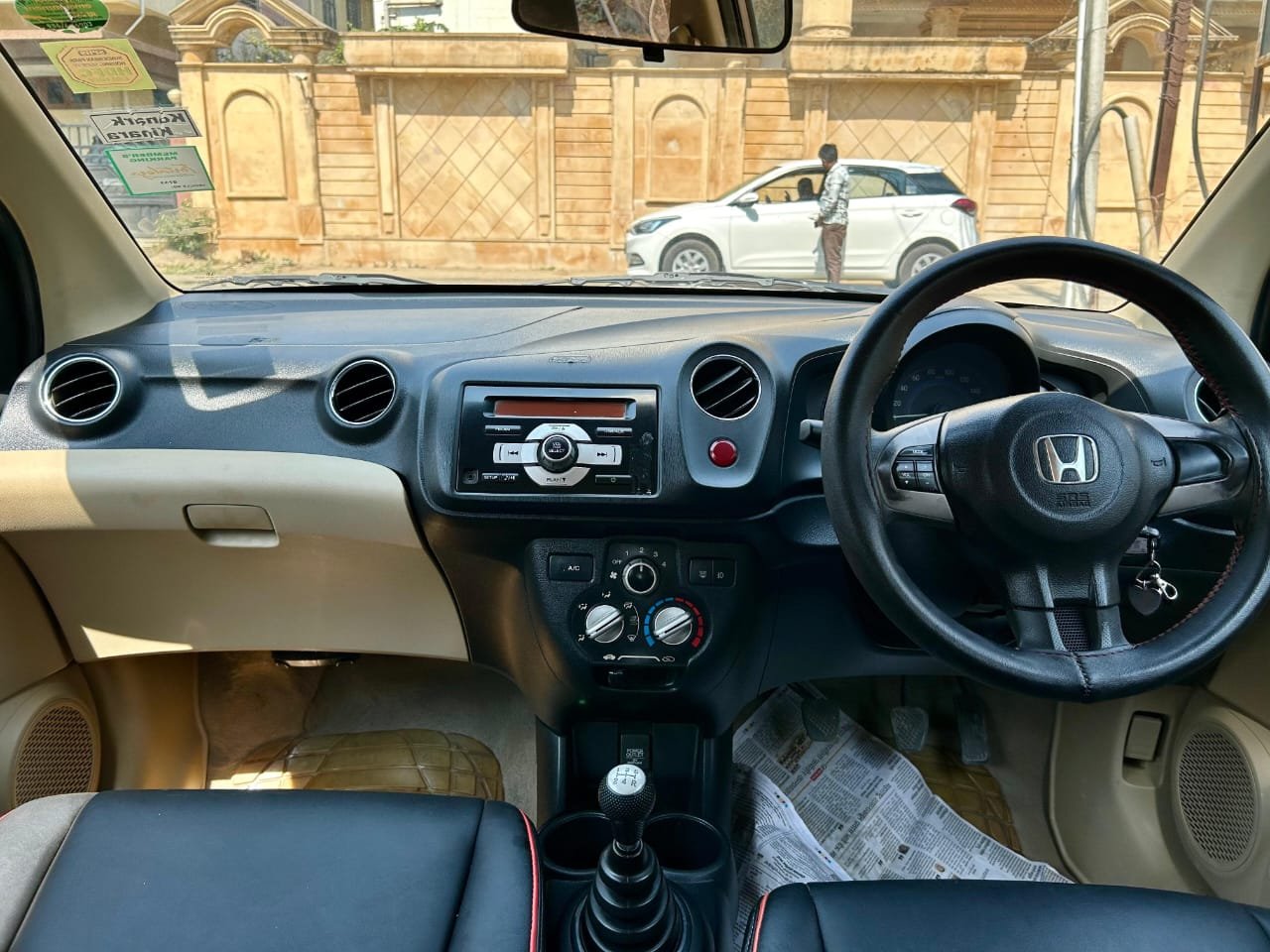 
								Honda Brio 1.2 VX MT full									