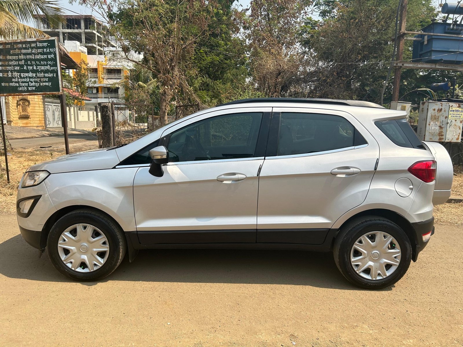 
								Ford Ecosport Titanium full									