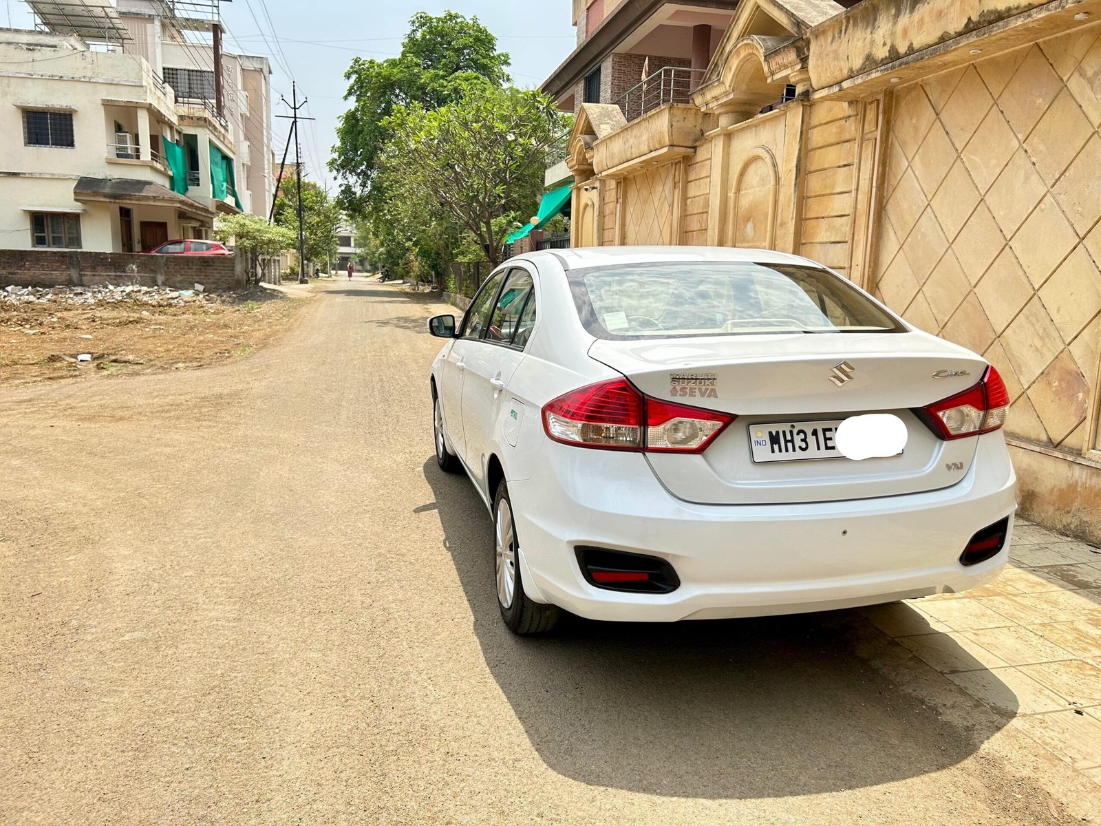 
								Maruti Suzuki Ciaz Vxi full									