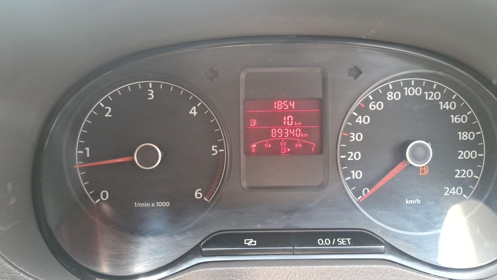 
								Volkswagen Vento 1.2 Highline full									