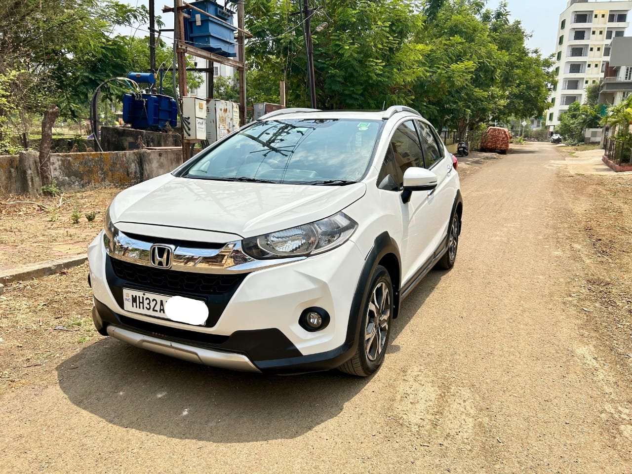 
								Honda WR-V 1.5 VX MT Diesel full									