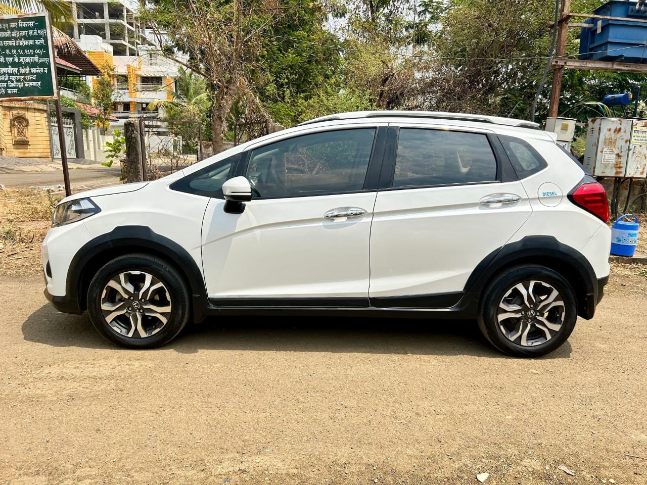 
								Honda WR-V 1.5 VX MT Diesel full									