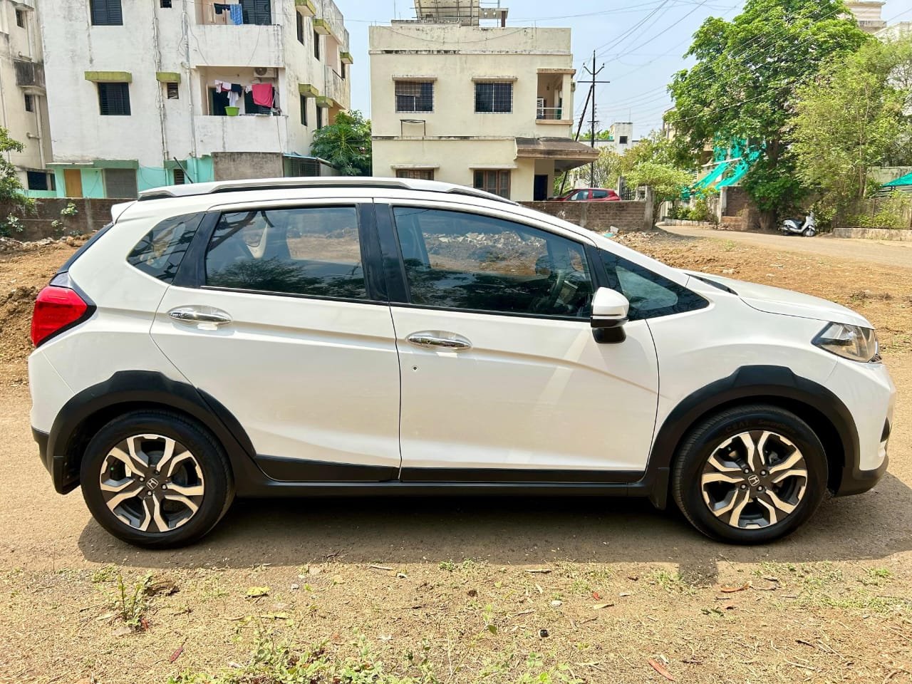 
								Honda WR-V 1.5 VX MT Diesel full									