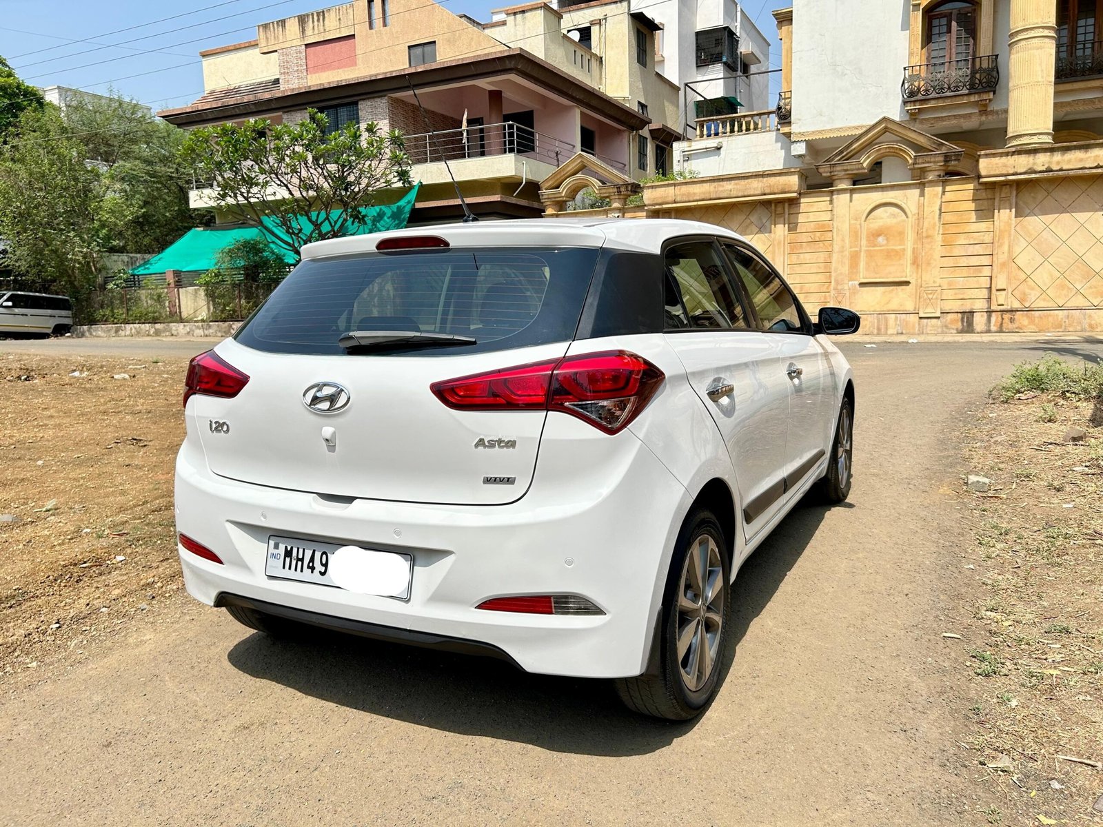 
								Hyundai i20 Asta (O) full									