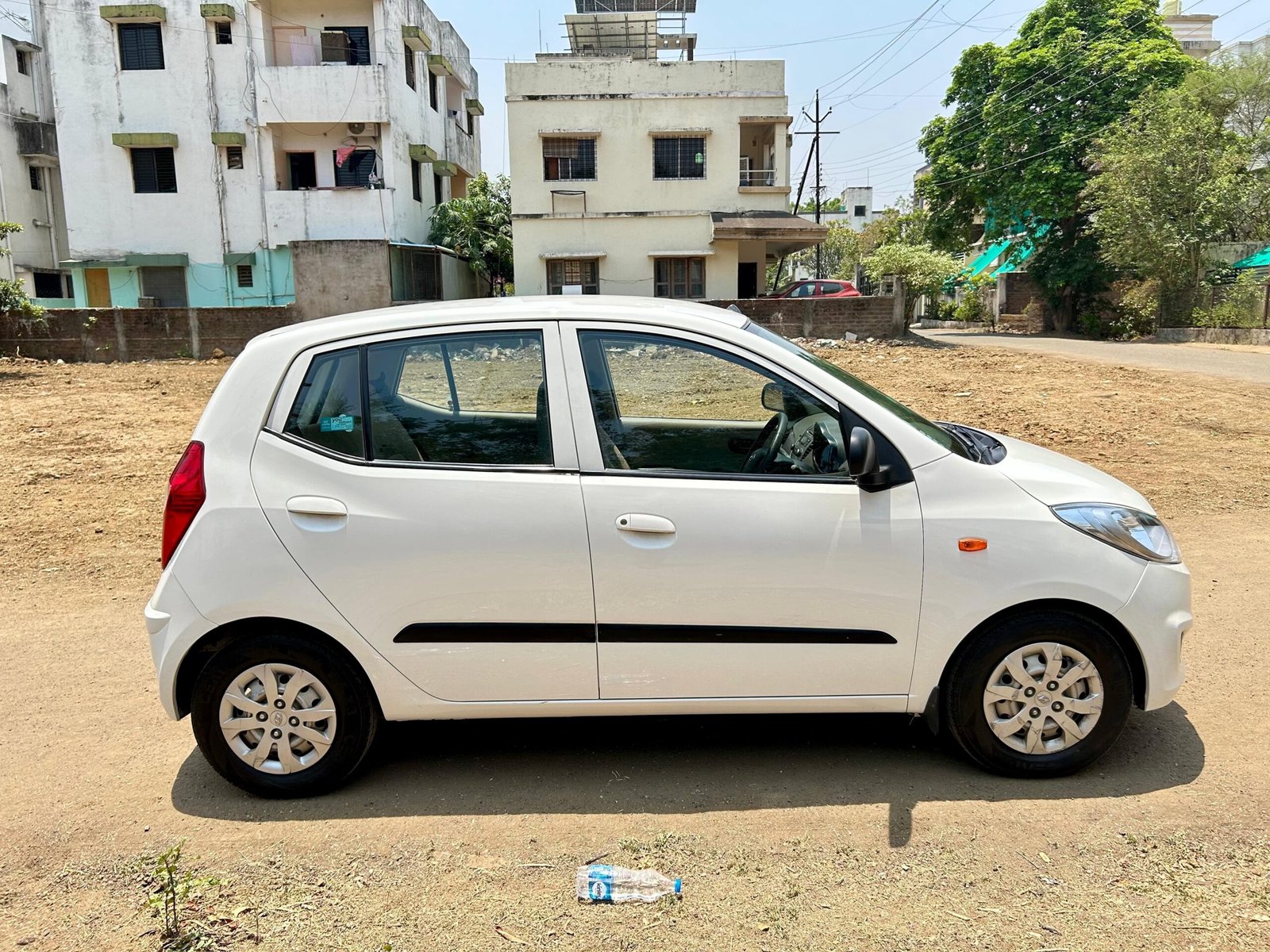 
								Hyundai i10 Magna full									