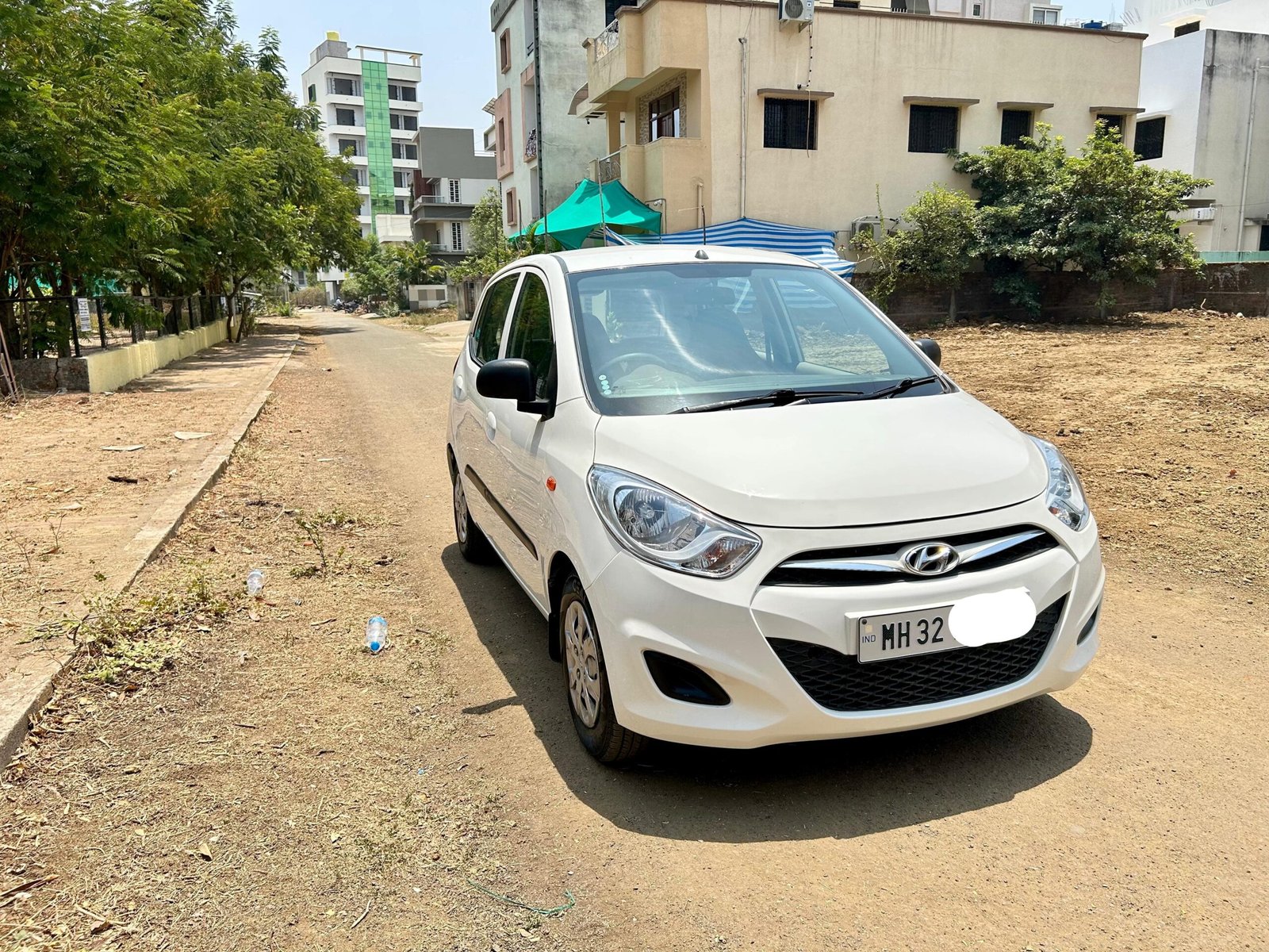 
								Hyundai i10 Magna full									