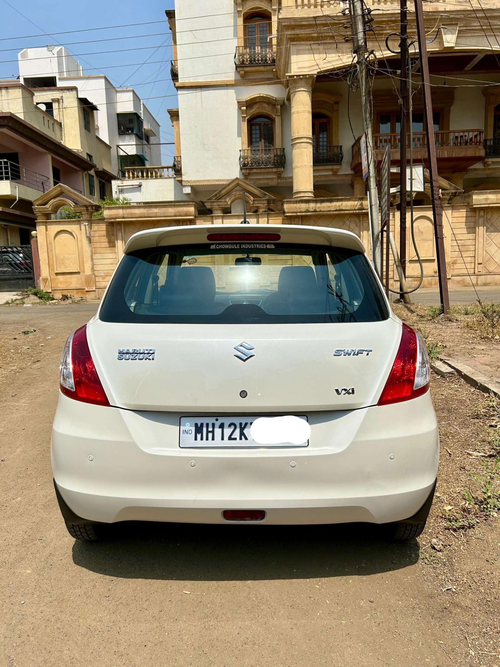 
								Maruti Suzuki Swift VXi full									