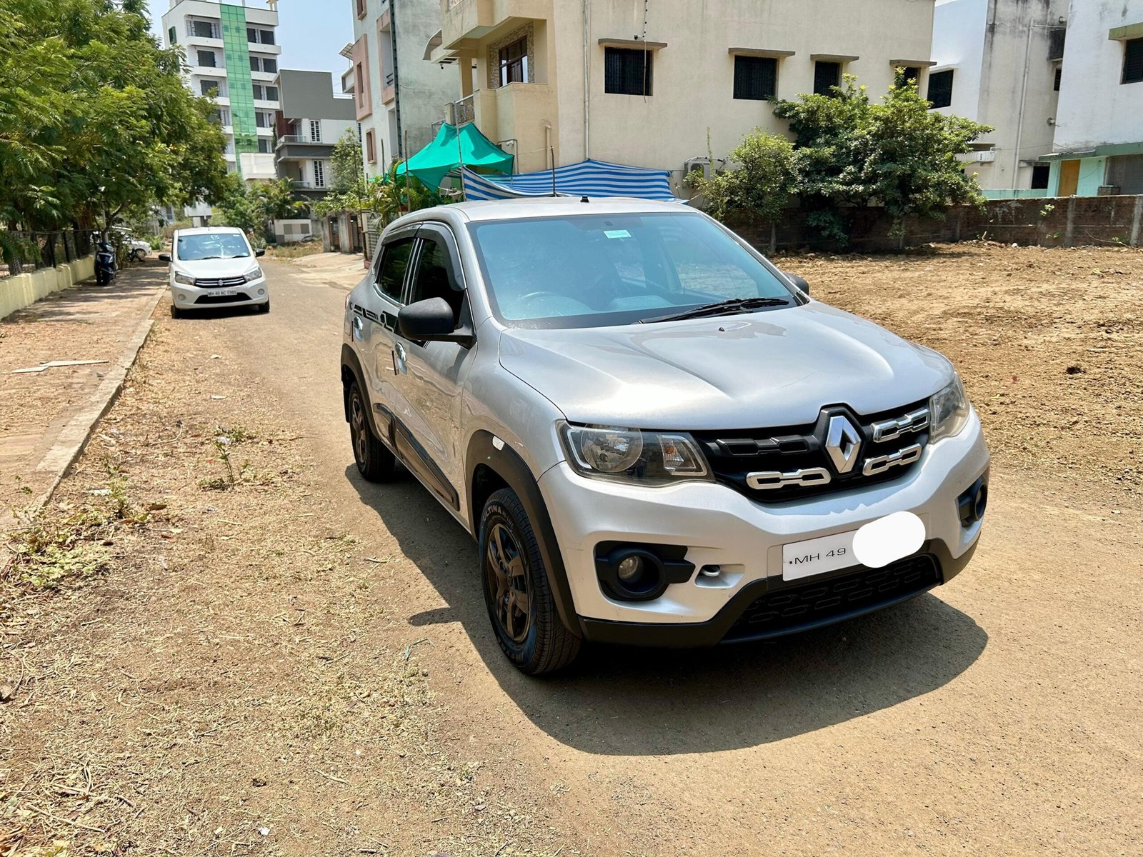 
								Renault Kwid RXL full									