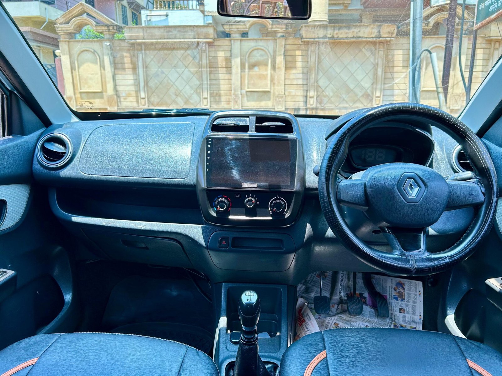 
								Renault Kwid RXL full									