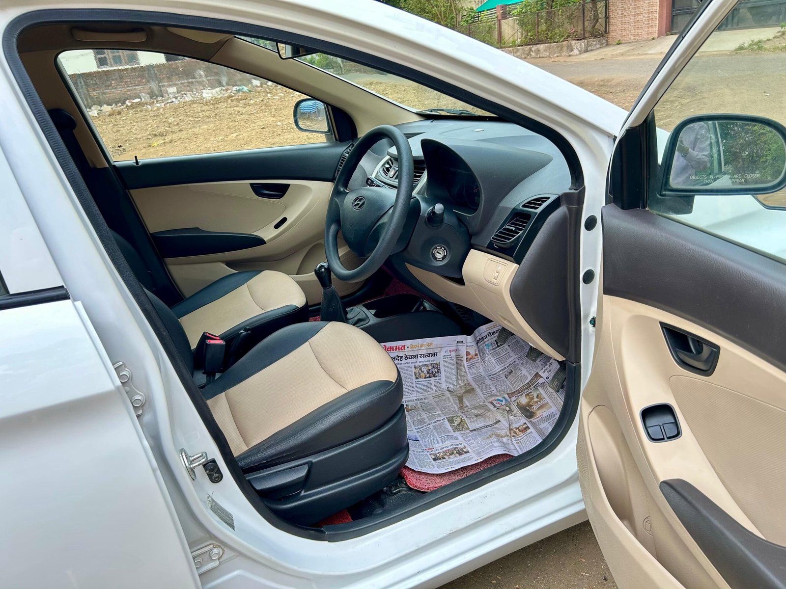 
								Hyundai Eon Era+ full									