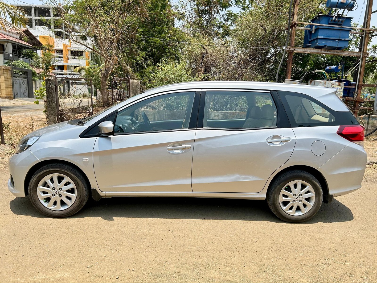 
								Honda Mobilio VMT i-VTEC (Top) full									