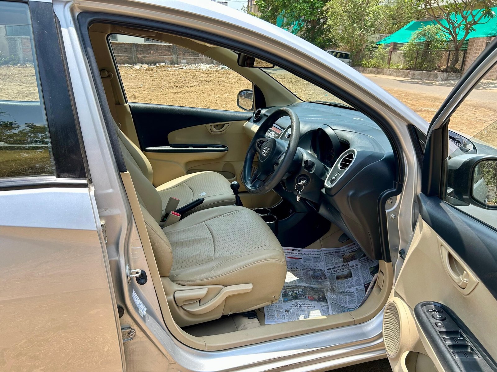 
								Honda Mobilio VMT i-VTEC (Top) full									