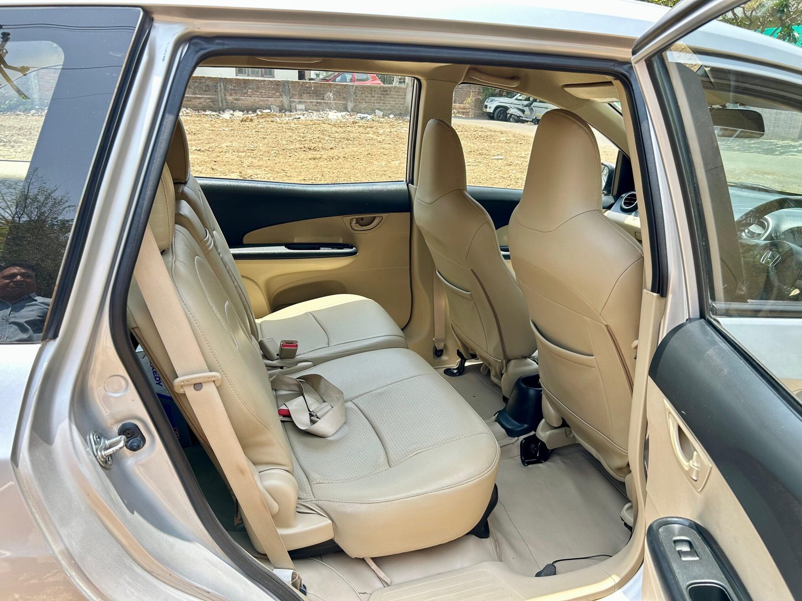 
								Honda Mobilio VMT i-VTEC (Top) full									