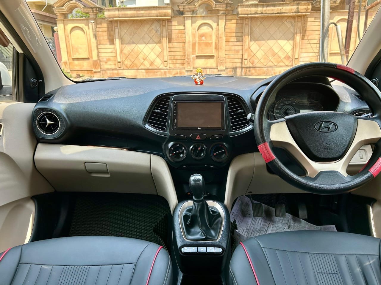 
								Hyundai Santro Magna full									