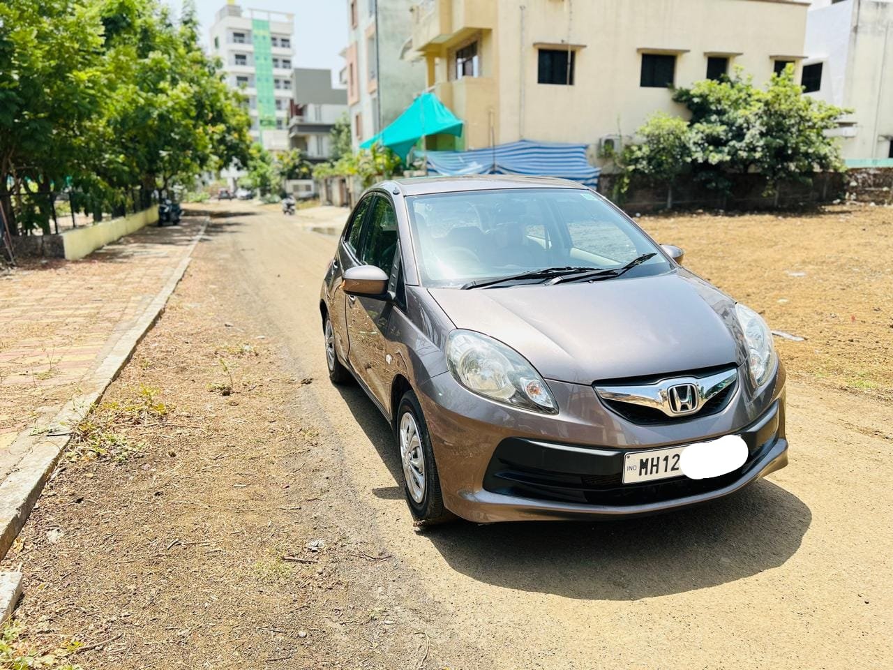 
								Honda Brio 1.2 EX MT full									
