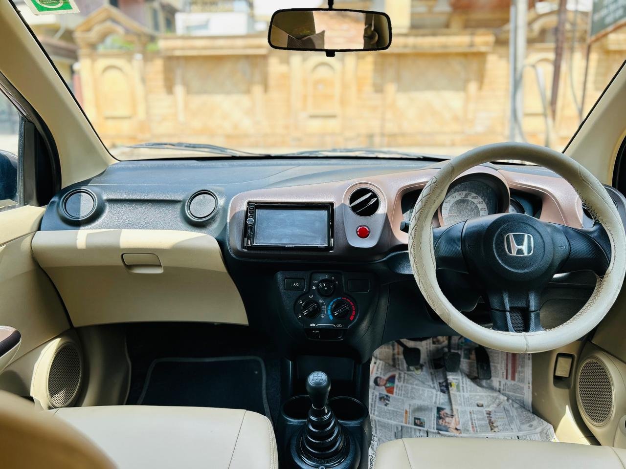 
								Honda Brio 1.2 EX MT full									