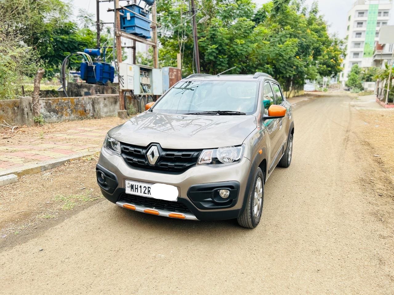 
								Kwid RXT 1.0 Climber,(TOP) full									