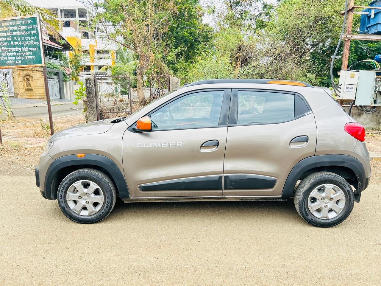 
								Kwid RXT 1.0 Climber,(TOP) full									