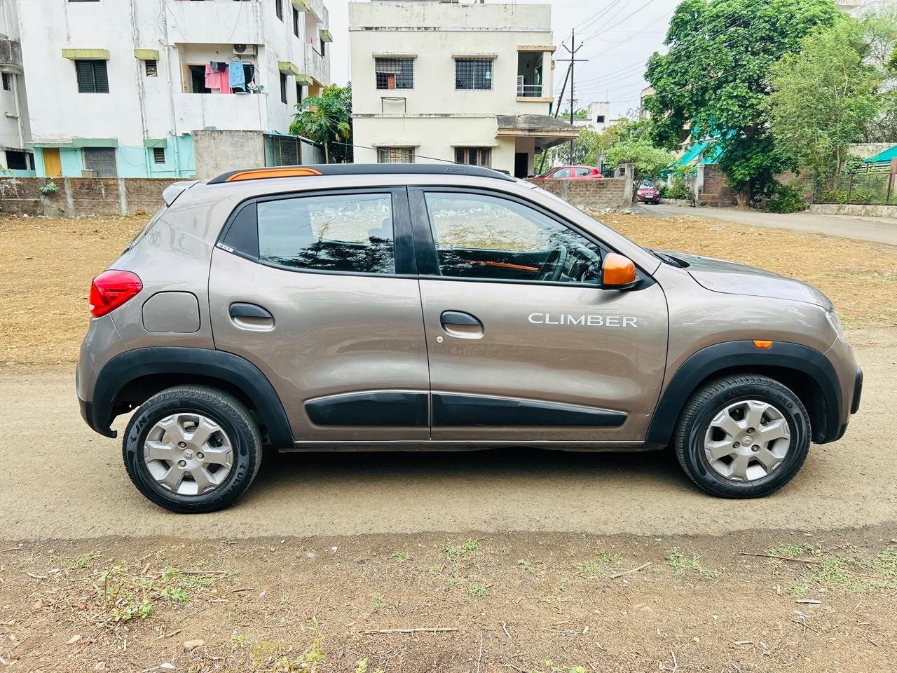 
								Kwid RXT 1.0 Climber,(TOP) full									