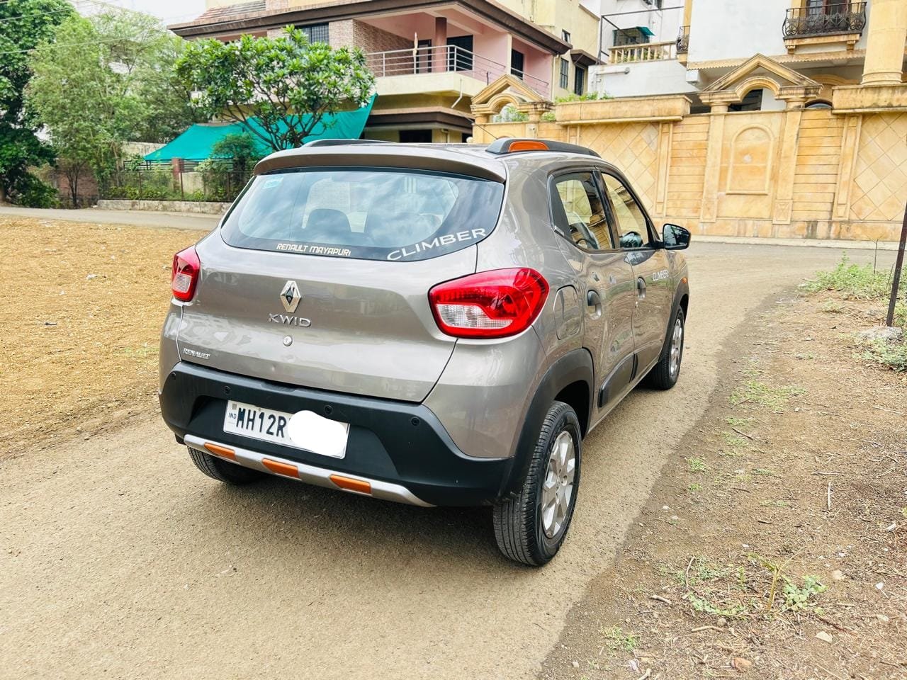 
								Kwid RXT 1.0 Climber,(TOP) full									