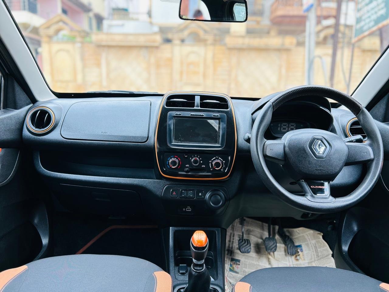 
								Kwid RXT 1.0 Climber,(TOP) full									