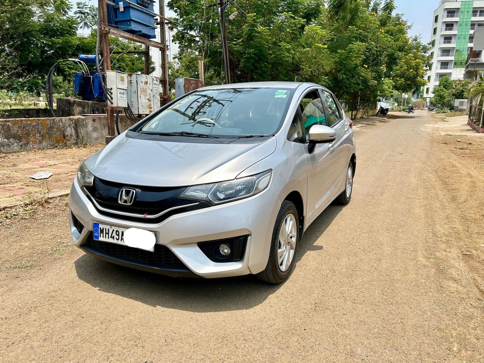 
								Honda Jazz VMT i-VTEC – Petrol full									