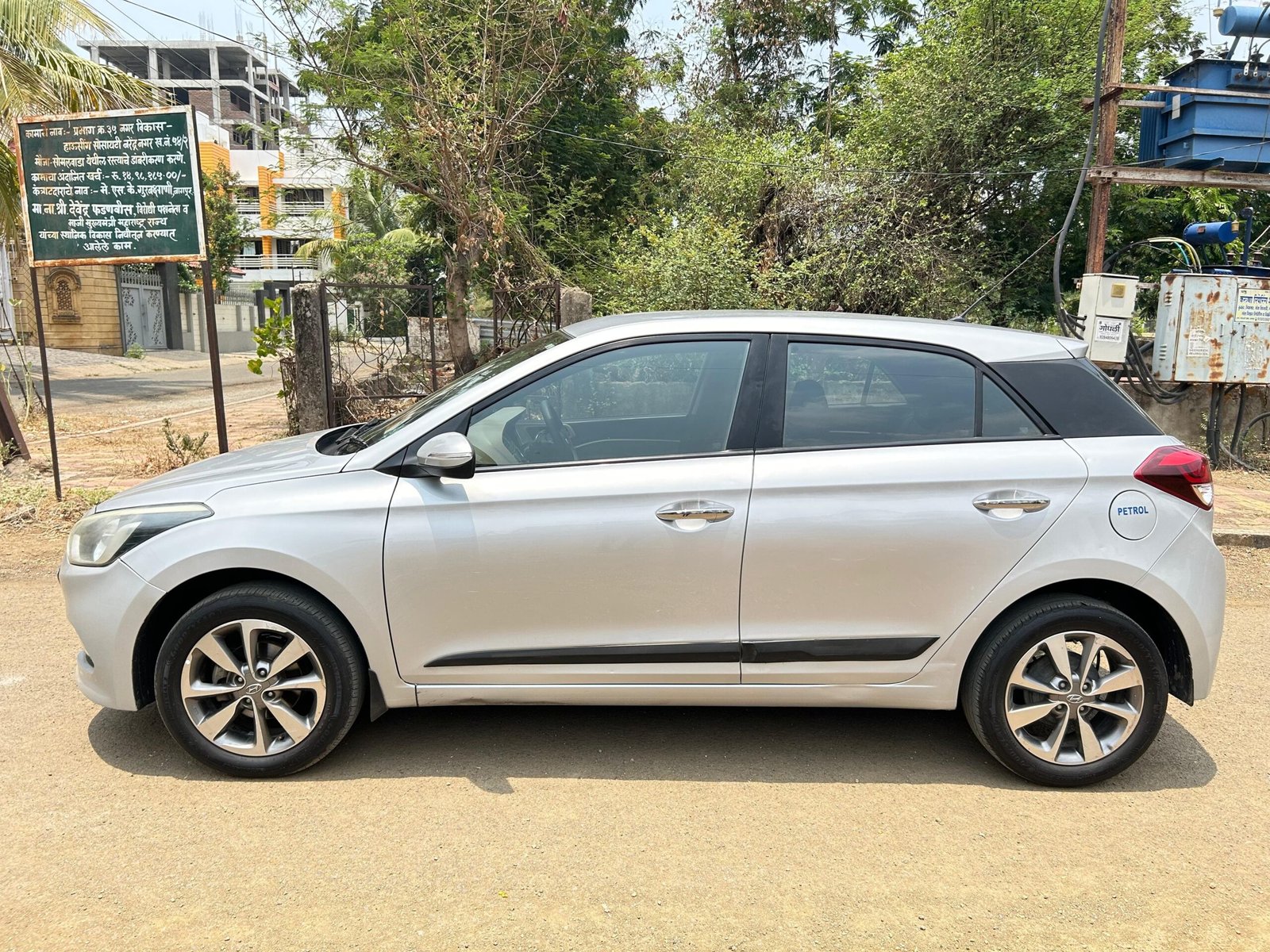 
								Hyundai i20 Asta VTVT – Petrol full									