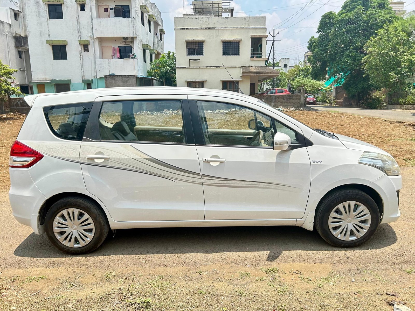 
								Maruti Suzuki Ertiga VXi – Petrol full									
