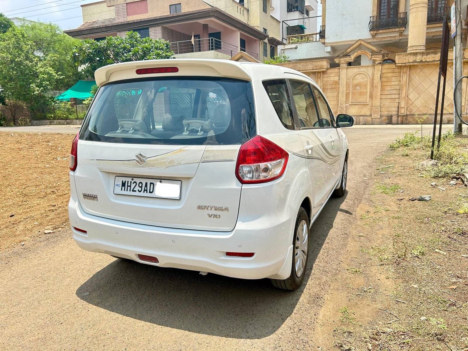 
								Maruti Suzuki Ertiga VXi – Petrol full									