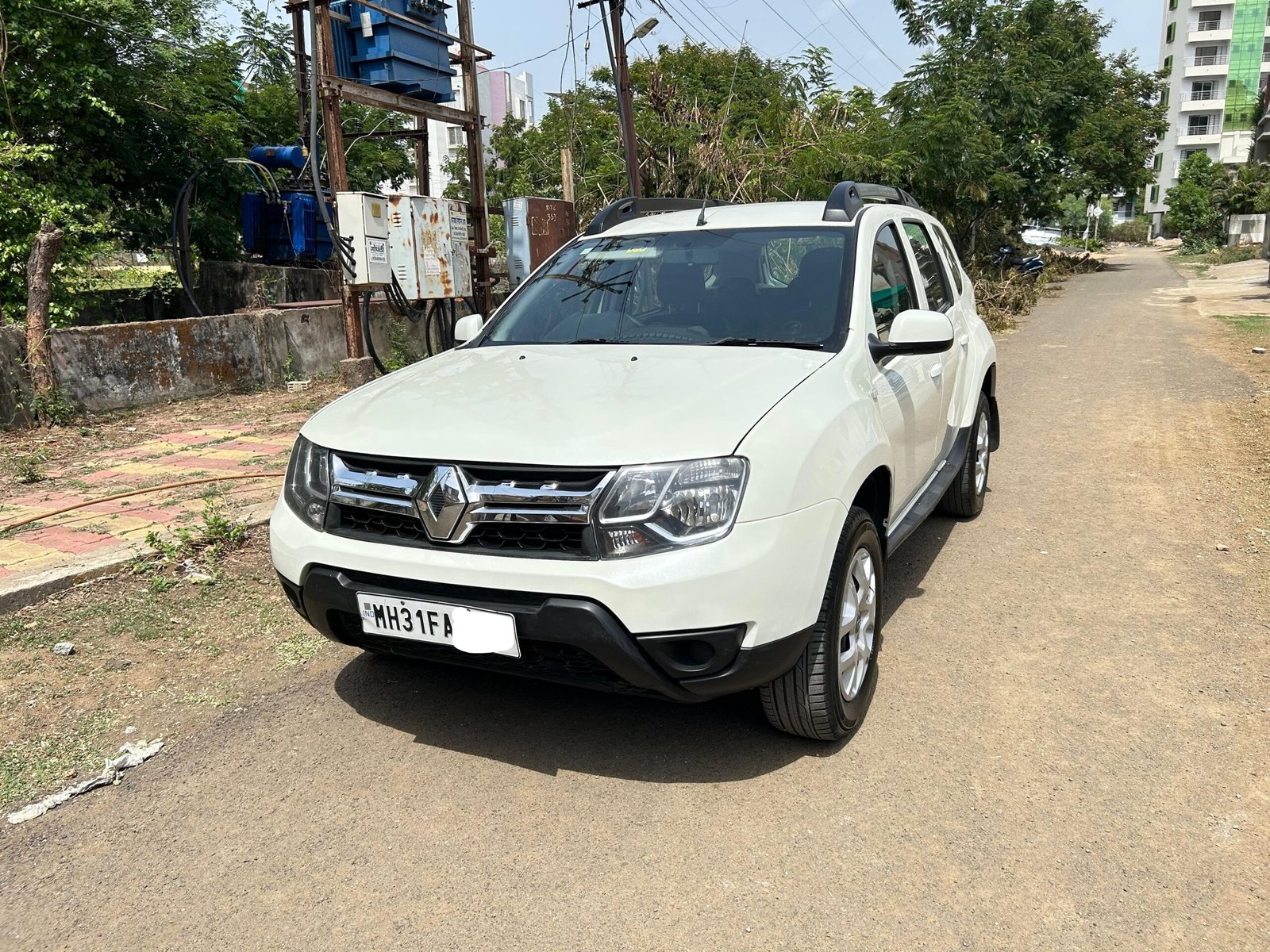 
								Renault Duster DCI 85PS full									