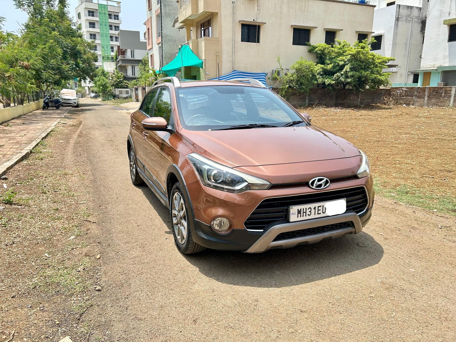 
								Hyundai i20 Active S (VTVT) – 2015 Model full									