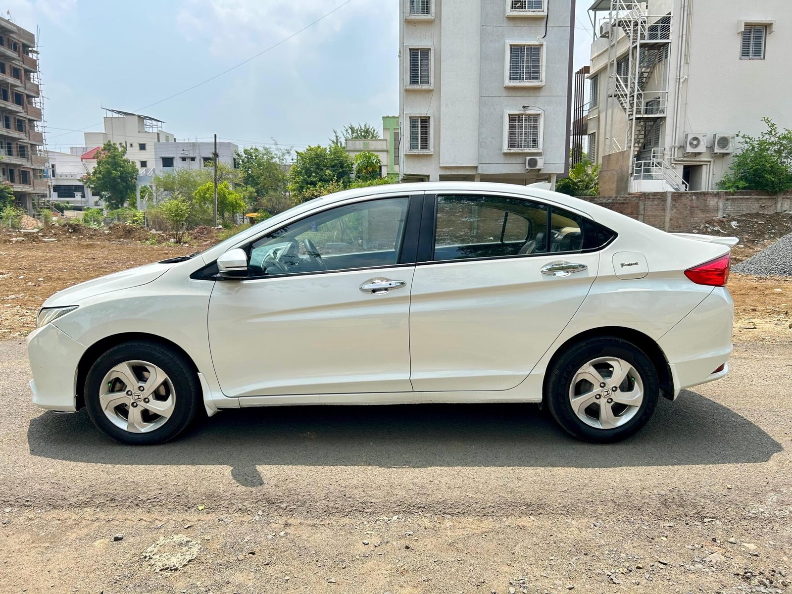 
								Honda City i-VTEC VX (O) – 2017 Petrol | Sunroof | Button Start full									