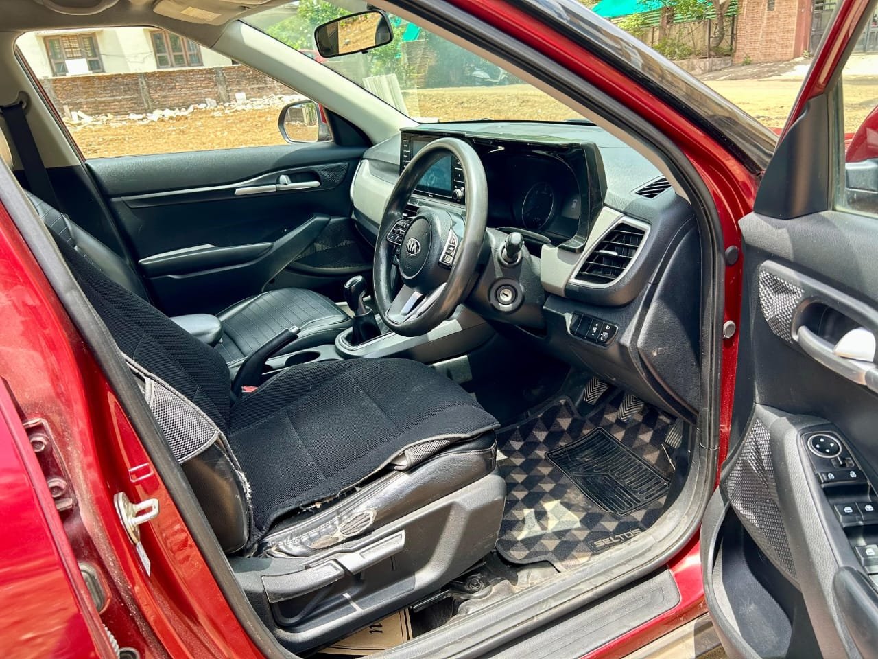 
								Kia Seltos HTK Diesel – Nov 2019 | 1st Owner | Nagpur full									