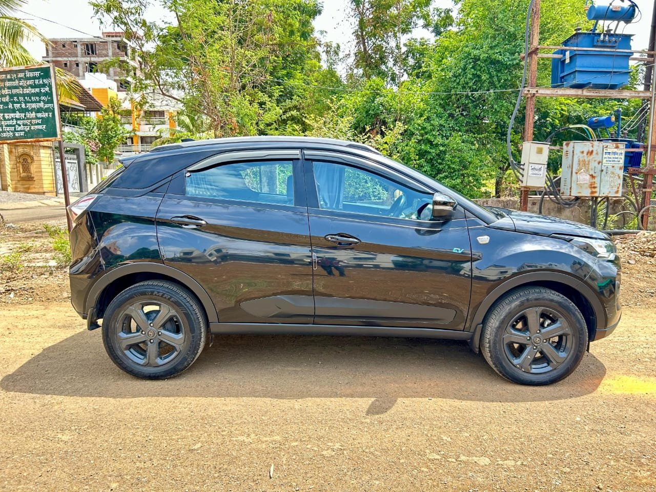 
								Tata Nexon EV XZ+ – Nov 2022, 1st Owner | Nagpur full									