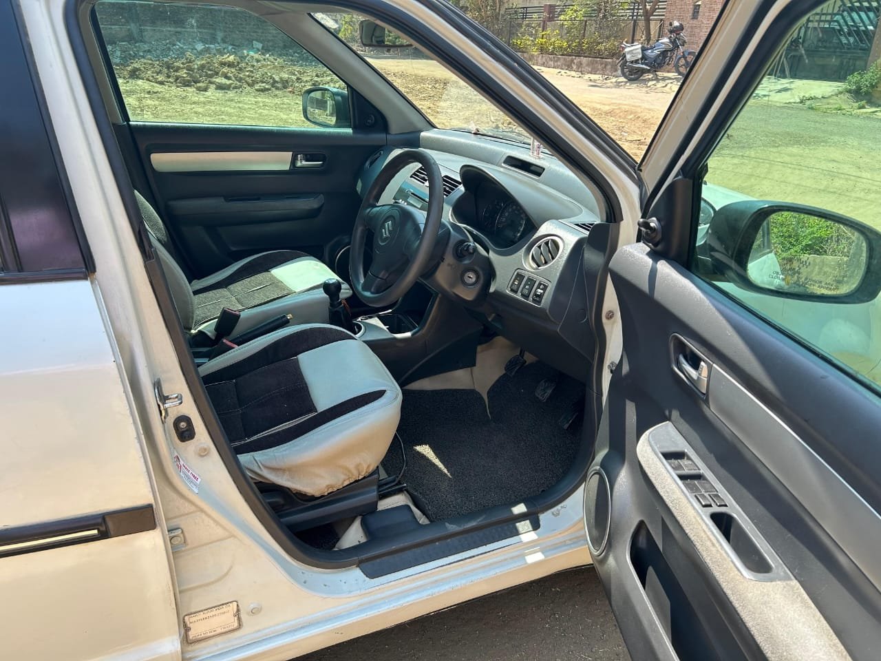
								Maruti Suzuki Dzire VDi – Diesel full									